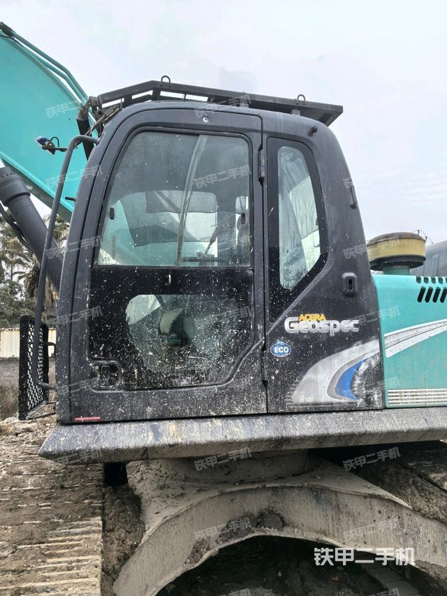 駕駛室正側(cè)（駕駛室部分）