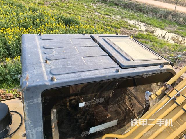 駕駛室頂部（整機(jī)外觀）