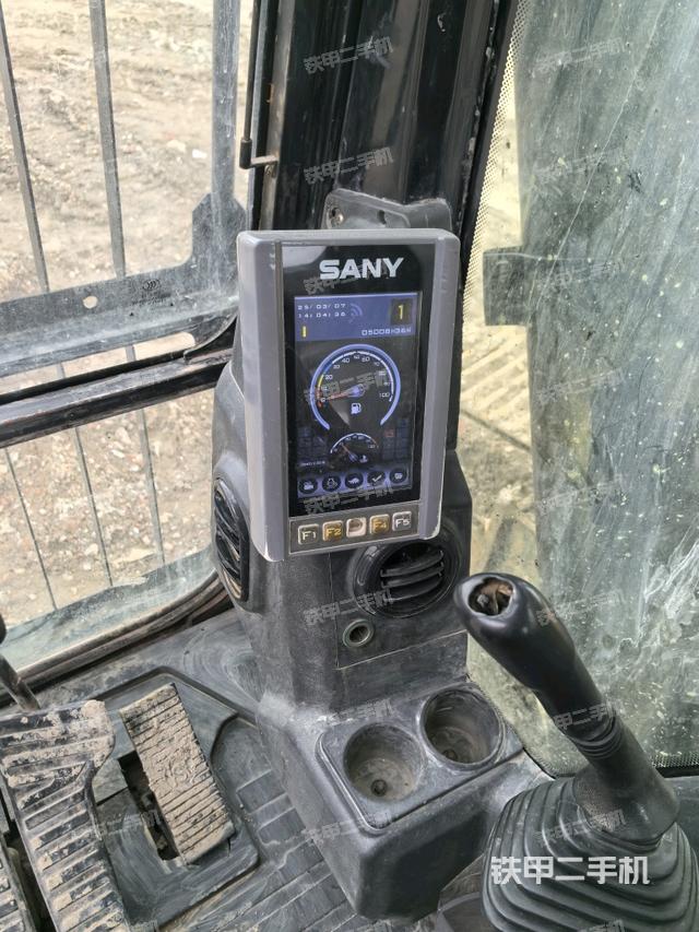 显示屏 （驾驶室部分）