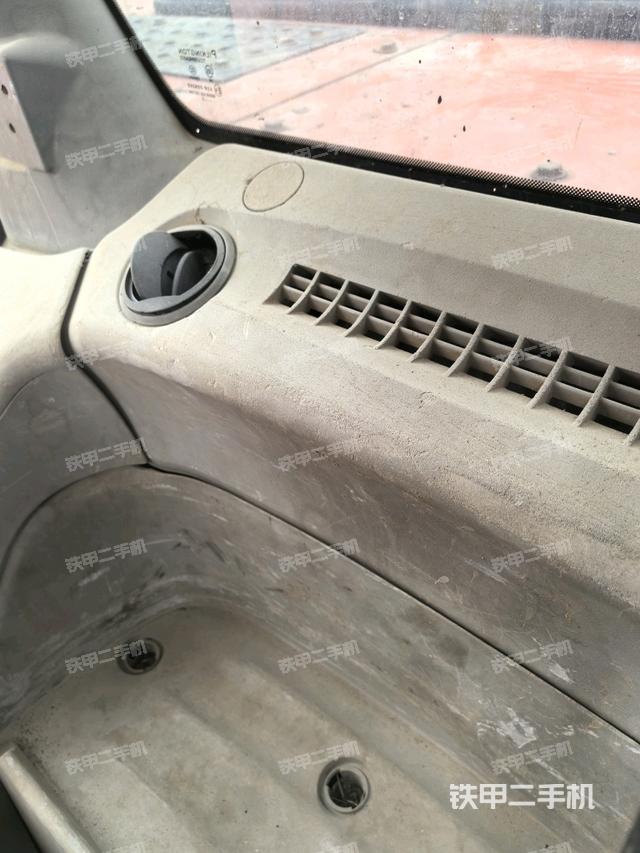 后窗玻璃角標(biāo)（駕駛室部分）