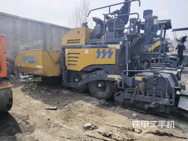 整機(jī)左側(cè)(設(shè)備外觀及核心部件) 整機(jī)左側(cè)(設(shè)備外觀及核心部件)