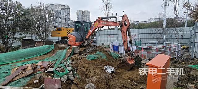 驾驶室整体（整机外观）