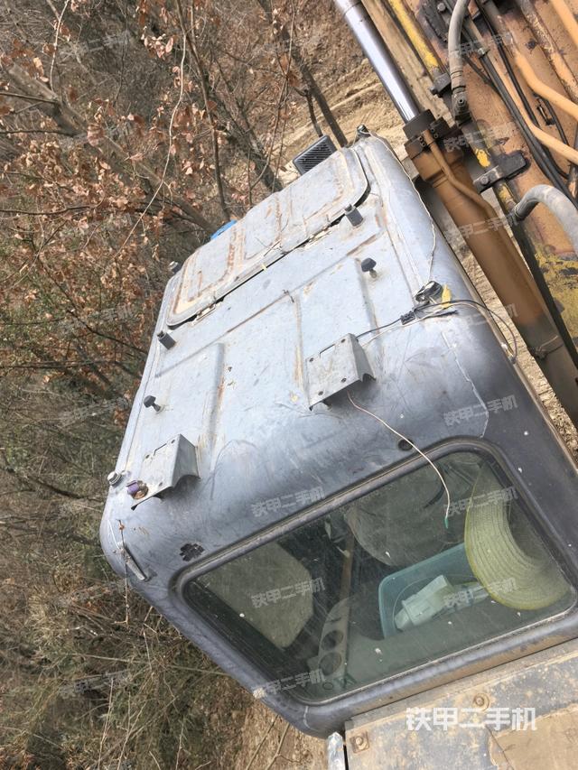 駕駛室頂部俯視(上車部件) 駕駛室頂部俯視(上車部件)
