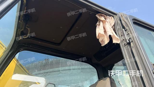 頂棚整體(駕駛室部分) 頂棚整體(駕駛室部分)