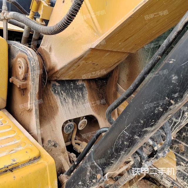 大臂根部?斜視（工作和回轉(zhuǎn)裝置）