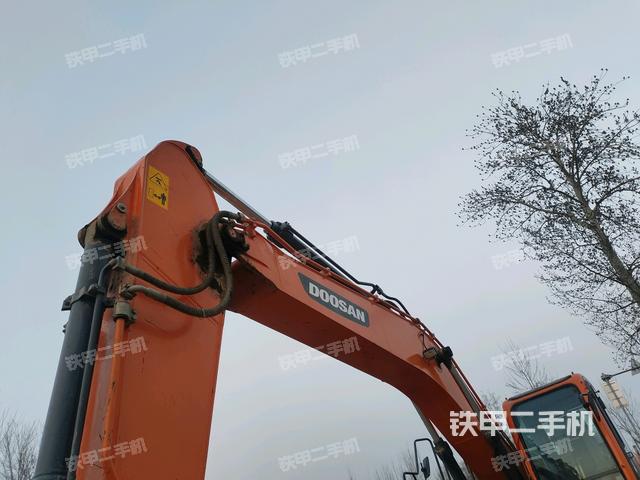 小臂整體左后（工作和回轉(zhuǎn)裝置）