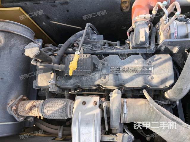 氣門室蓋螺絲特寫（上車部件）