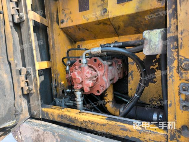 液壓泵室（大件艙室）