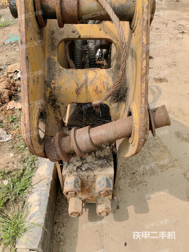 整機右后45°（設備外觀及核心部件）