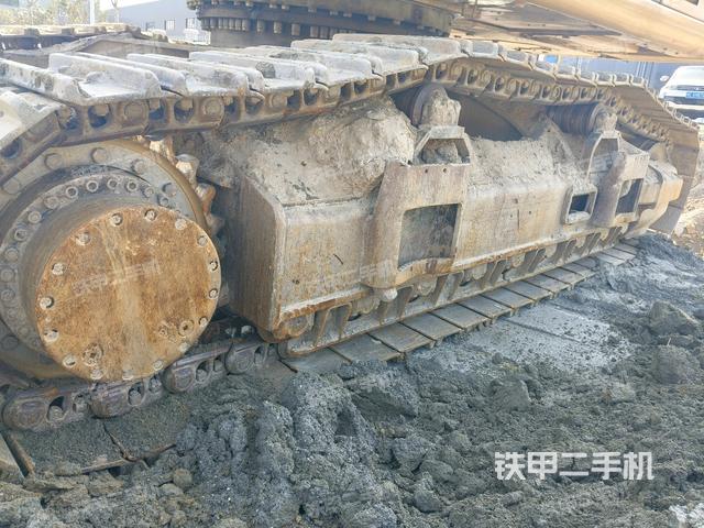 左側(cè)行走馬達(dá)蓋板(行走機(jī)構(gòu)) 左側(cè)行走馬達(dá)蓋板(行走機(jī)構(gòu))