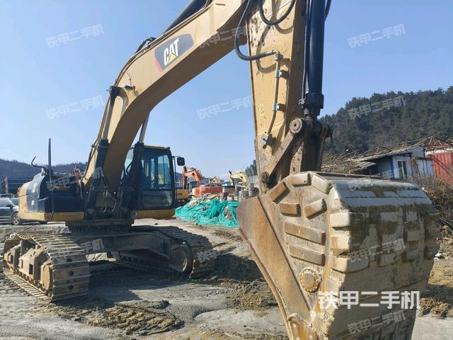 右前45(整機(jī)外觀) 右前45(整機(jī)外觀)
