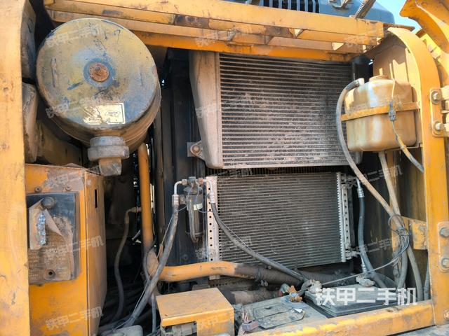 散熱器正面（大件艙室）