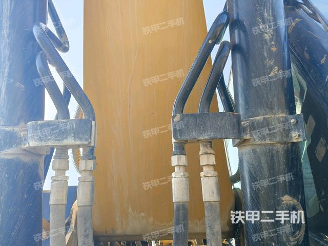 駕駛室正側(cè)(駕駛室部分) 駕駛室正側(cè)(駕駛室部分)