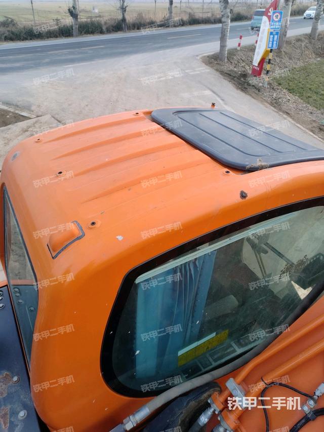 駕駛室頂部俯視（上車部件）