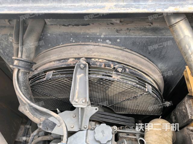 水箱+風(fēng)扇特寫(上車部件) 水箱+風(fēng)扇特寫(上車部件)