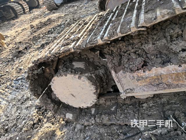 左驅(qū)動(dòng)輪（行走機(jī)構(gòu)）