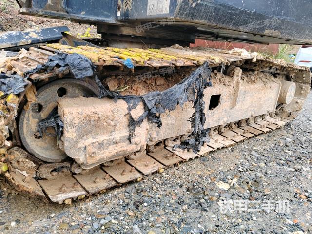 左側(cè)履帶整體?（行走機(jī)構(gòu)）