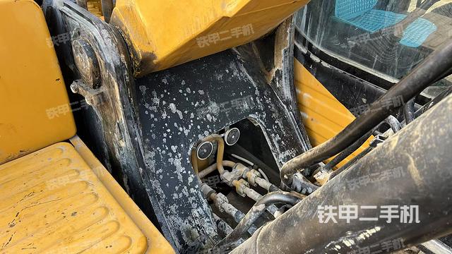 大臂根部?斜視（工作和回轉(zhuǎn)裝置）