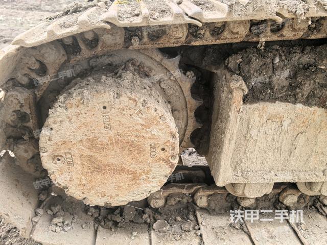 左驅(qū)動(dòng)輪（行走機(jī)構(gòu)）