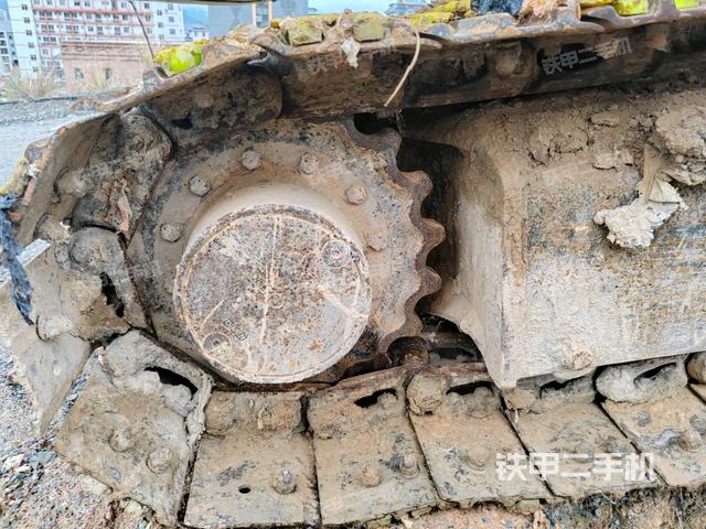 左側(cè)行走馬達(dá)蓋板（行走機(jī)構(gòu)）