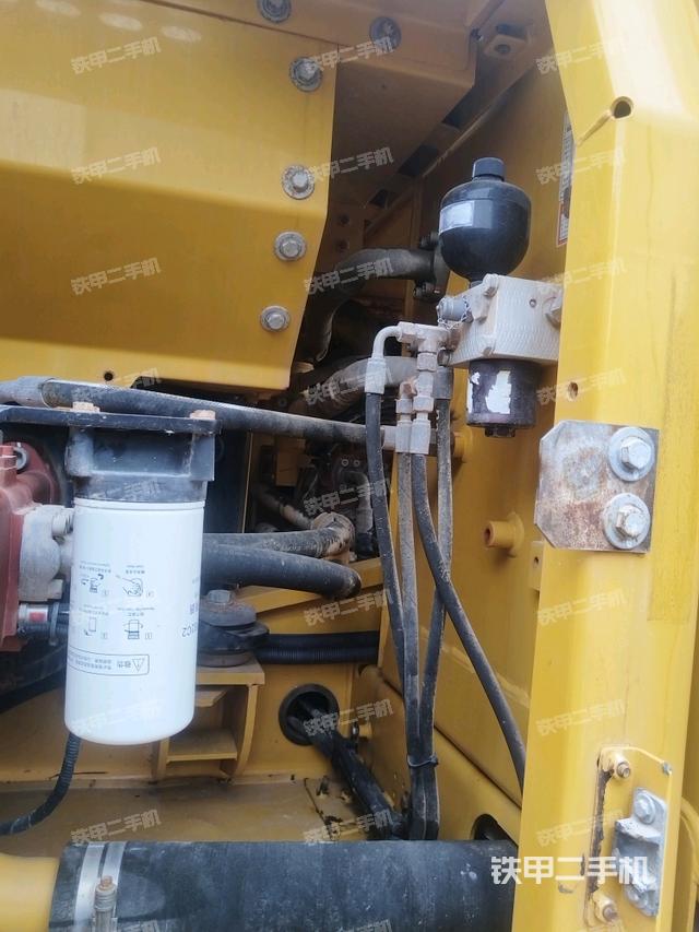 液壓泵斜45?右（大件艙室）