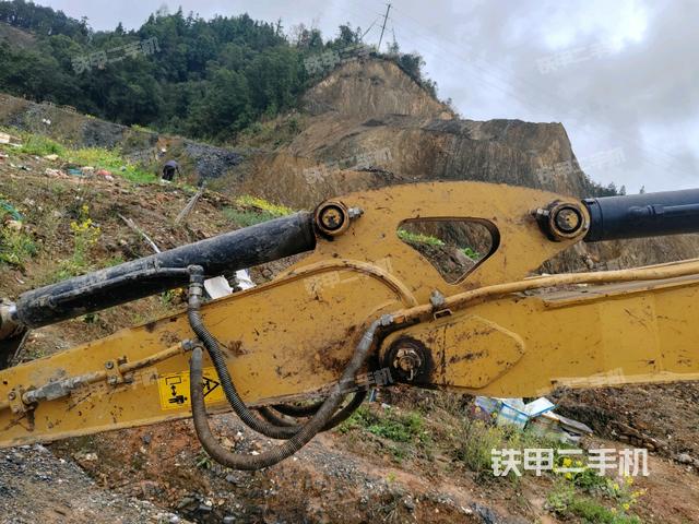 鏟斗右后整體（工作和回轉(zhuǎn)裝置）