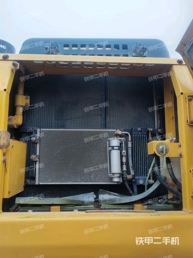 散熱器正面（大件艙室）