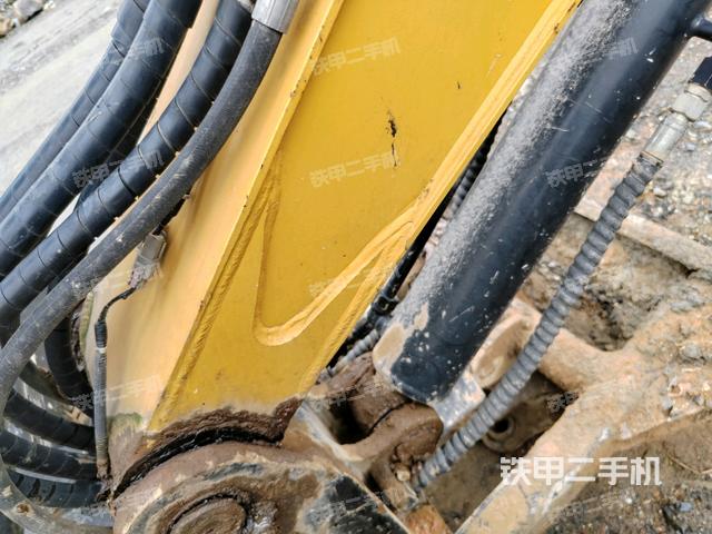 大臂根部?斜（工作和回轉(zhuǎn)裝置）