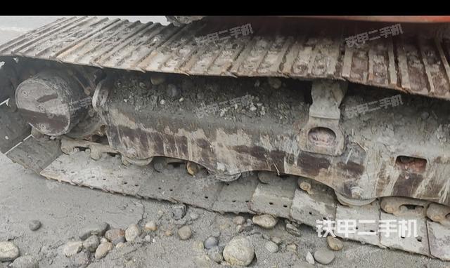 单侧履带整体（整机外观）