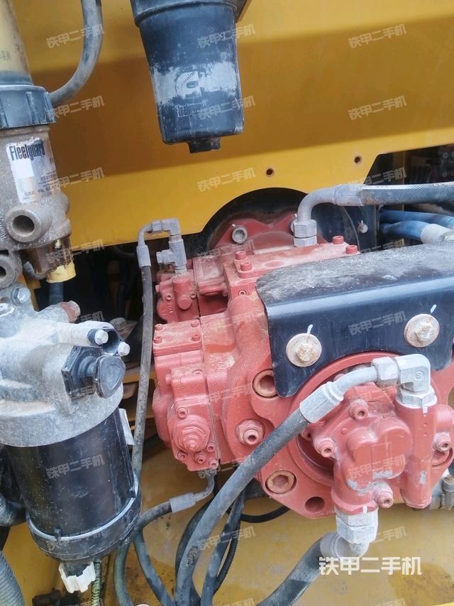 電瓶（大件艙室）