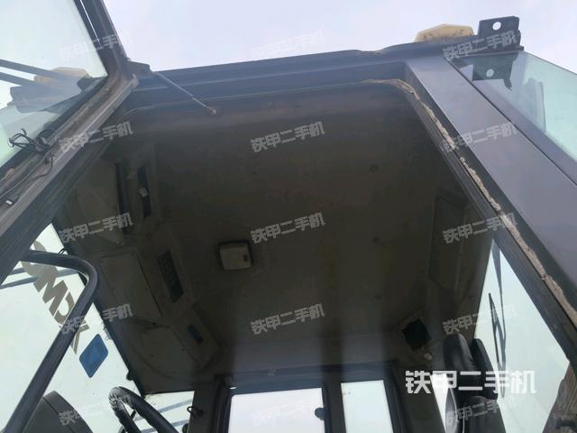 駕駛室外頂全景（壓路機(jī)駕駛室）