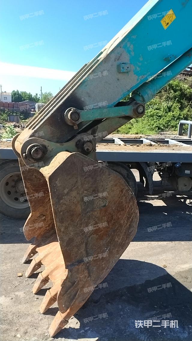 驾驶室整体（整机外观）