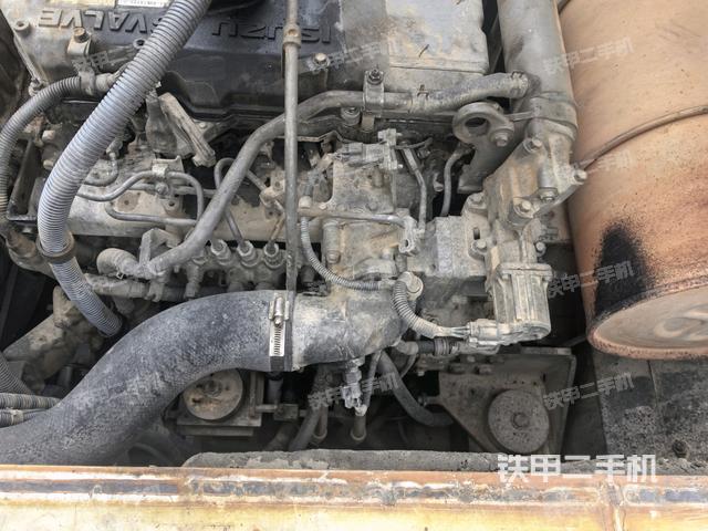 氣門室蓋螺絲特寫(上車部件) 氣門室蓋螺絲特寫(上車部件)