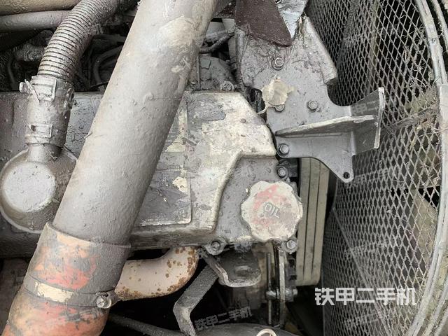發(fā)動機整體俯視(整機外觀) 發(fā)動機整體俯視(整機外觀)