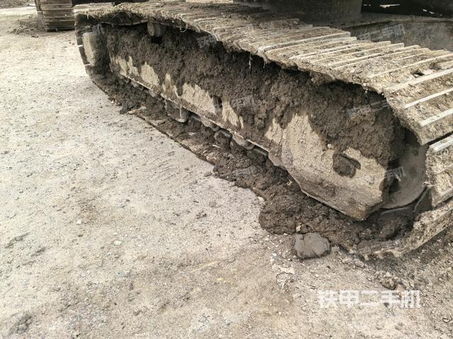 左側(cè)履帶整體?（行走機(jī)構(gòu)）