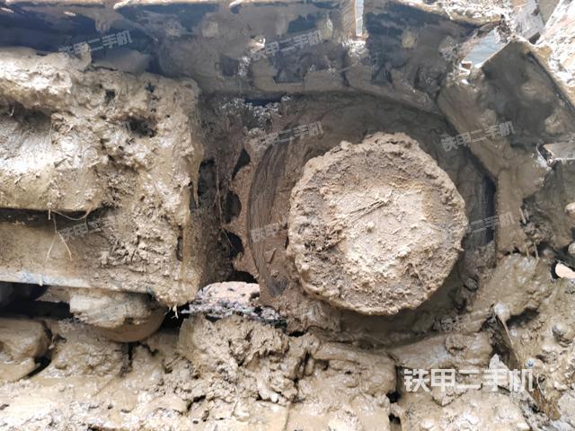 右側履帶整體?(行走機構) 右側履帶整體?(行走機構)