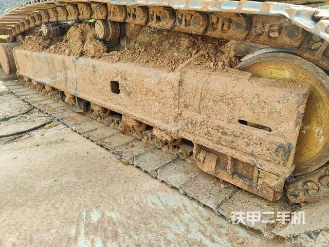 單側履帶整體（整機外觀）