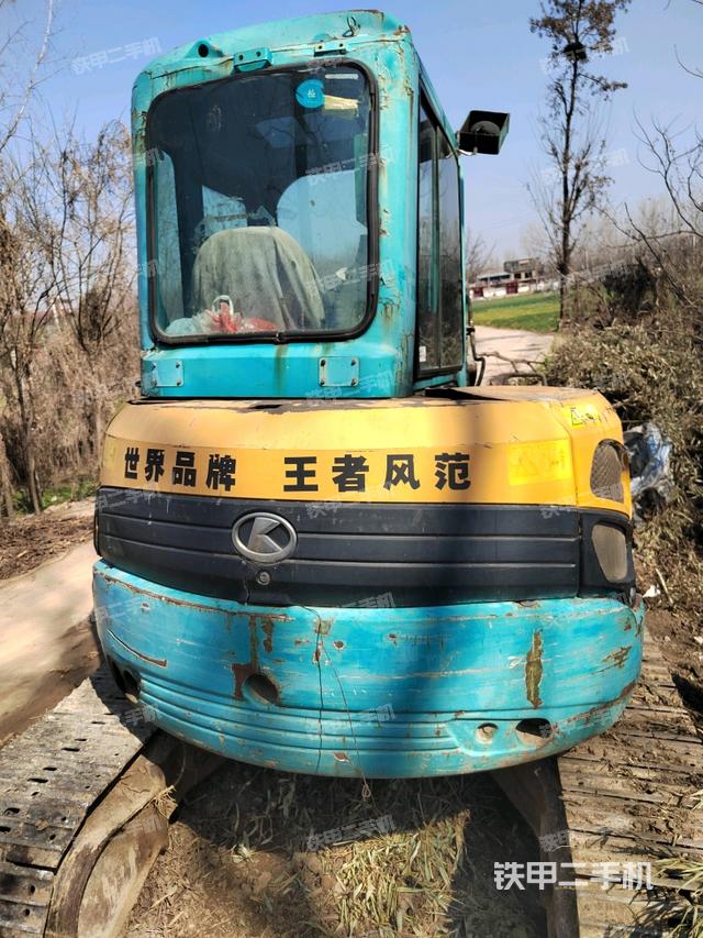 駕駛室頂部（整機(jī)外觀）