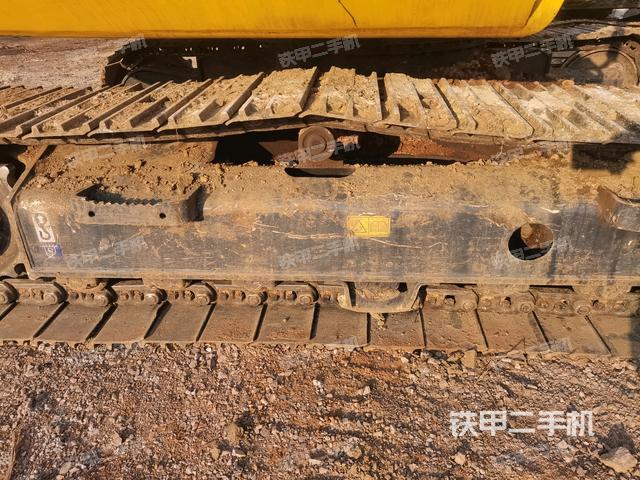 右側(cè)履帶整體(行走機(jī)構(gòu)) 右側(cè)履帶整體(行走機(jī)構(gòu))