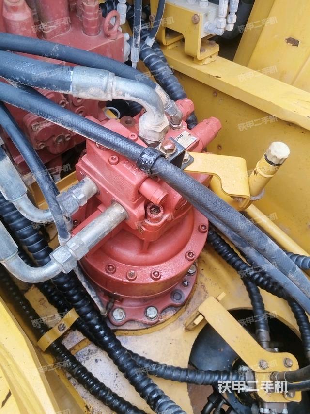 回轉(zhuǎn)馬達(dá)（上車部件）