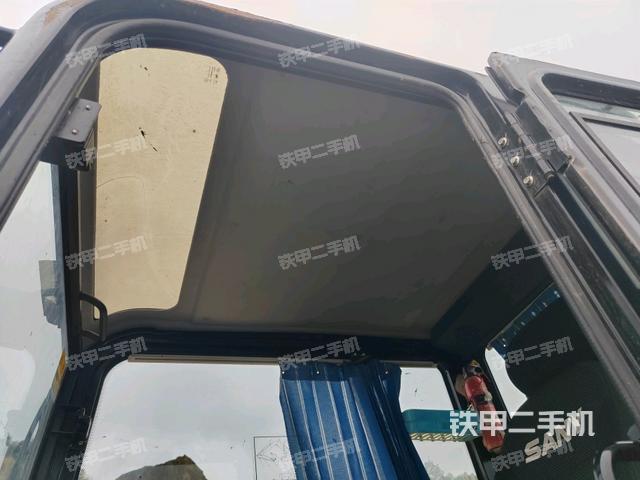 ?駕駛室正側(cè)（駕駛室部分）