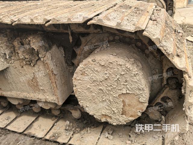 右驅(qū)動(dòng)輪（行走機(jī)構(gòu)）