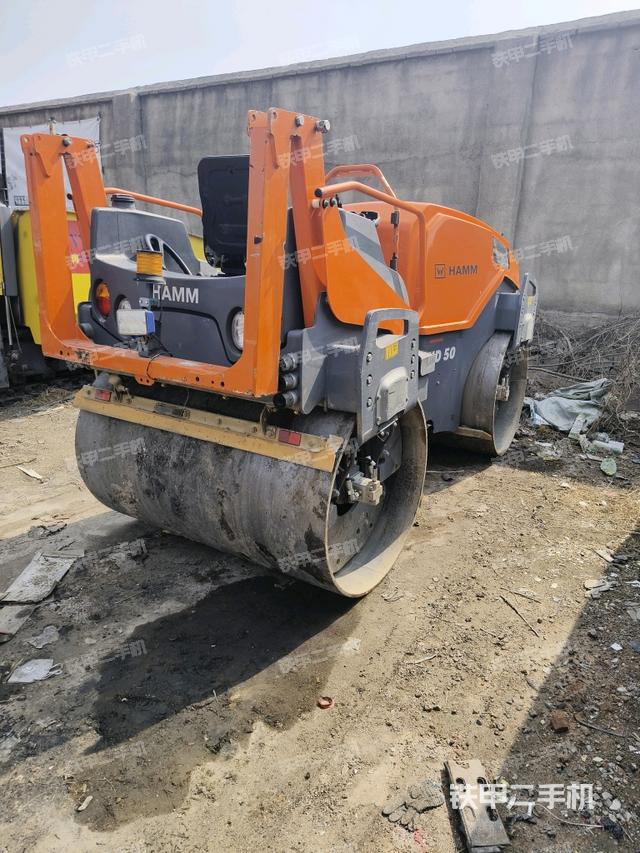 整機左側(cè)（設(shè)備外觀及核心部件）