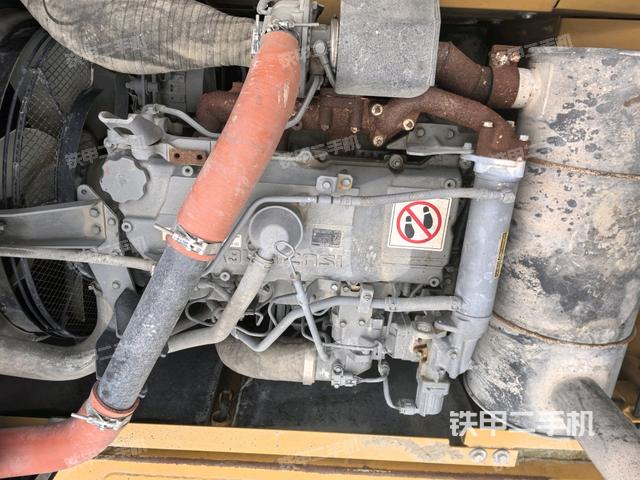 發(fā)動(dòng)機(jī)室（上車部件）