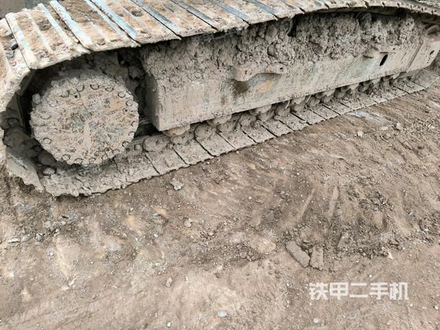 左側(cè)履帶整體?(行走機構(gòu)) 左側(cè)履帶整體?(行走機構(gòu))