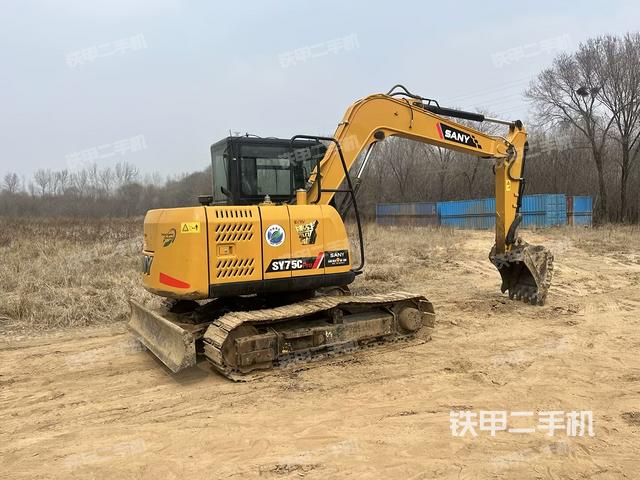 整機(jī)右后45°(整機(jī)外觀) 整機(jī)右后45°(整機(jī)外觀)