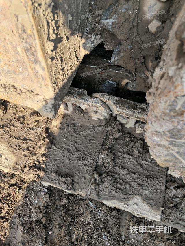 左導(dǎo)向輪（行走機(jī)構(gòu)）