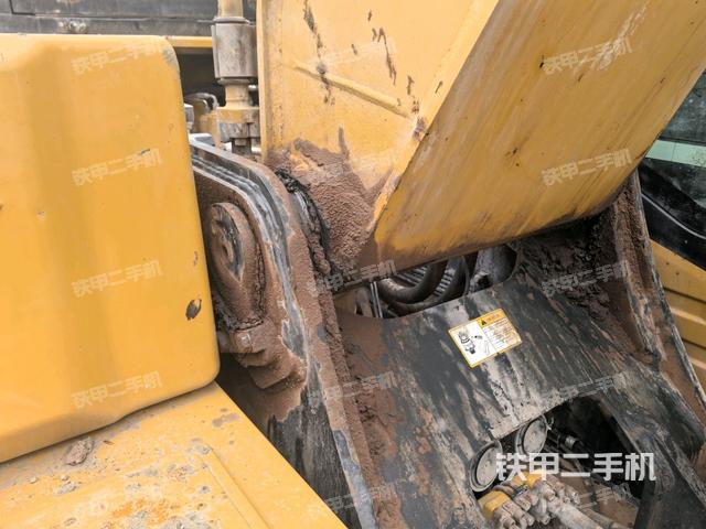 大臂根部?斜視(工作和回轉(zhuǎn)裝置) 大臂根部?斜視(工作和回轉(zhuǎn)裝置)