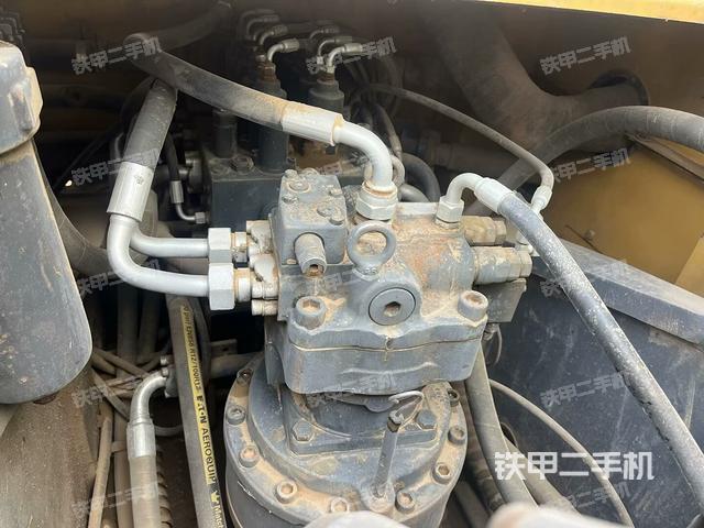 回轉(zhuǎn)馬達和主控閥（整機外觀）