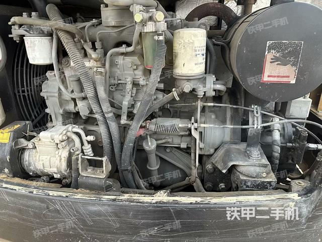 發(fā)動機整體俯視(整機外觀) 發(fā)動機整體俯視(整機外觀)